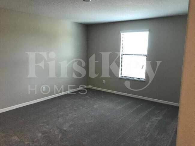 Building Photo - 9652 Sage Creek Dr