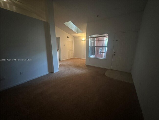 Building Photo - 1125 Crystal Way