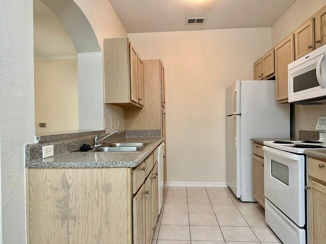 Building Photo - Water View Condo at The Reserve of Point Meadows