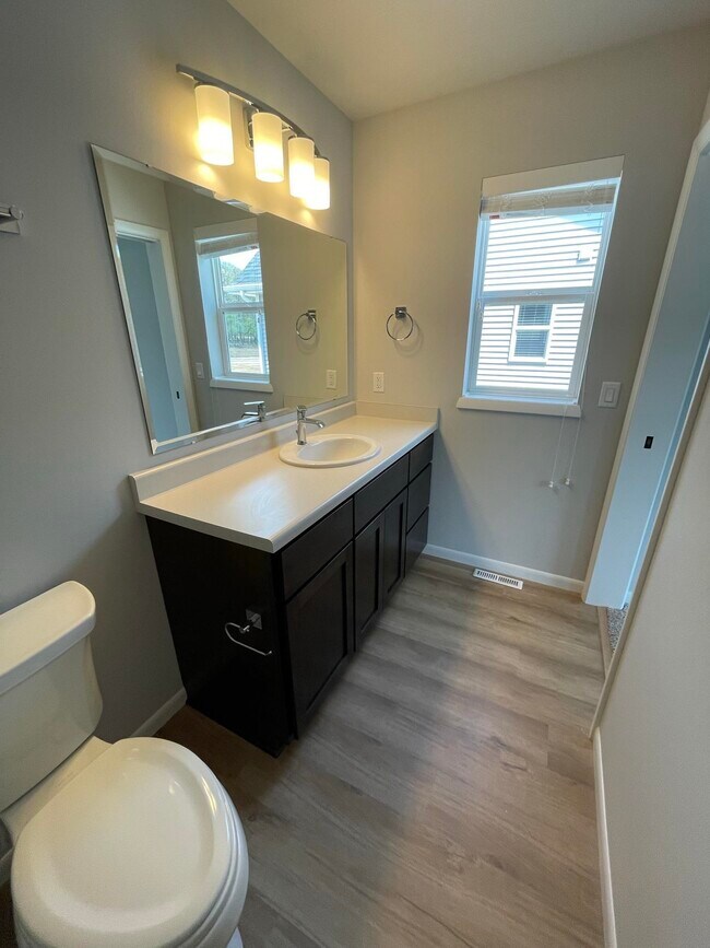 Building Photo - 2125 Spring Dreams Ln