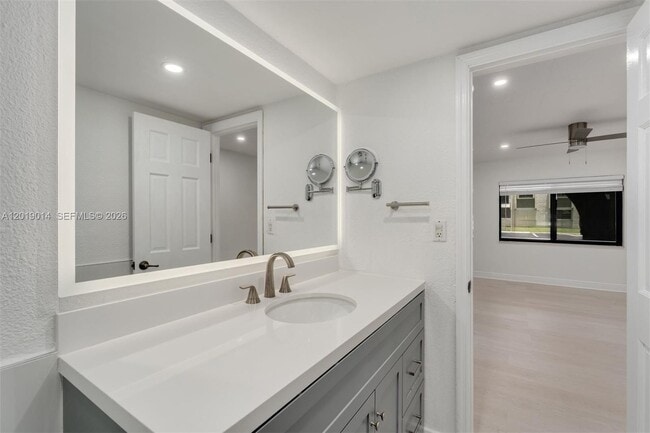 Building Photo - 7947 SW 104th St