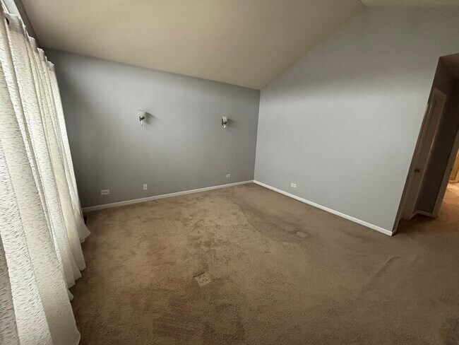 Building Photo - 2337 Summerlin Dr