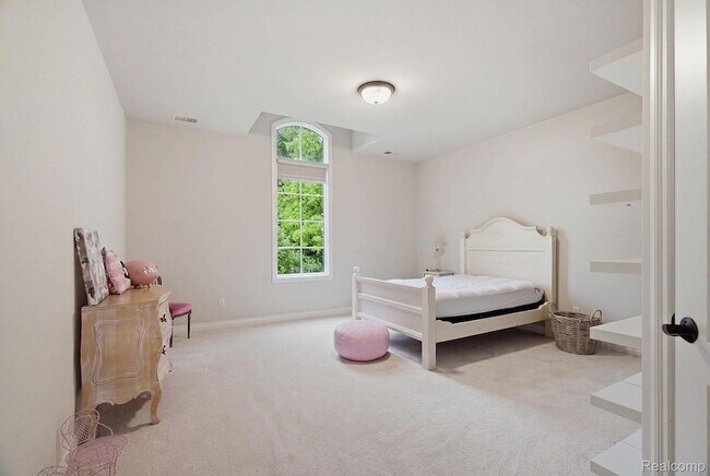 Building Photo - 2707 Turtle Lk Dr