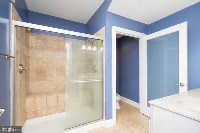 Building Photo - 1324 Race St