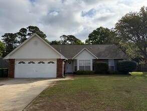 Building Photo - 5 Neptune Dr