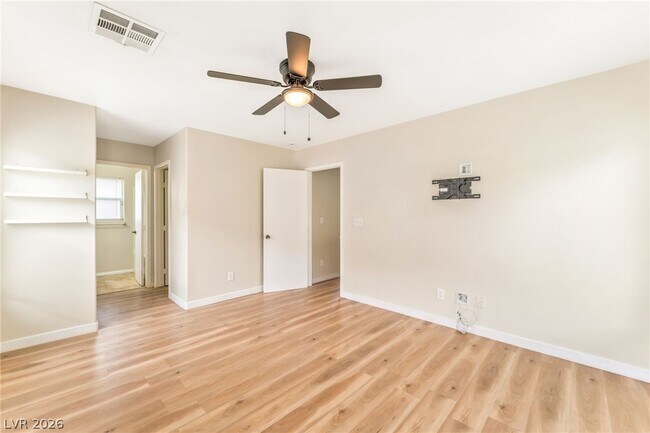 Building Photo - 609 Beckton Park Ave