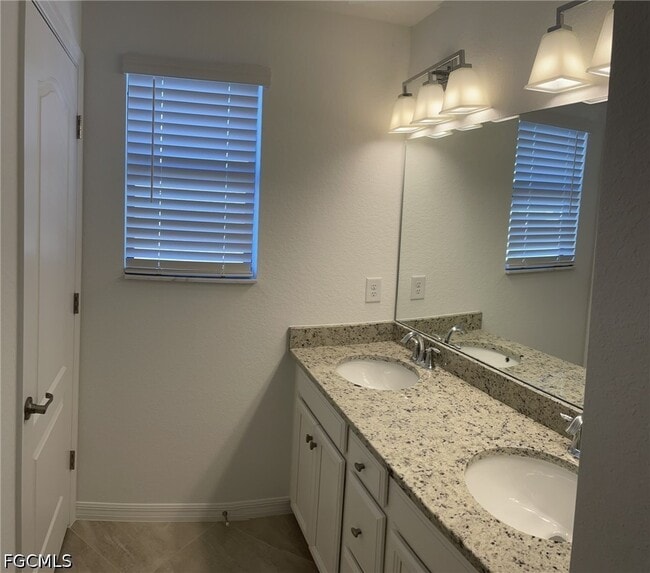 Building Photo - 14543 Cantabria Dr