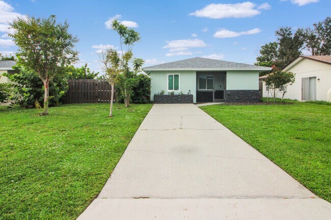 Primary Photo - 1040 Hope St