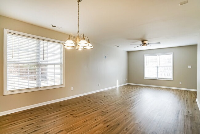 Building Photo - 69 Nancy Ct