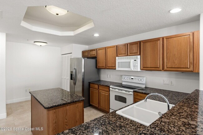 Building Photo - 807 Mystic Dr