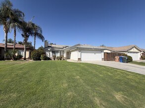 Building Photo - 5310 Summer Cypress Dr