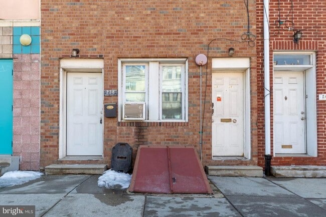 Building Photo - 238 W Girard Ave