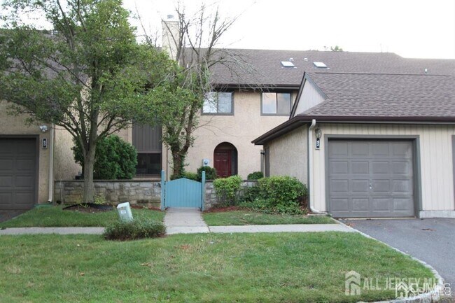 Building Photo - 42 Ashford Dr