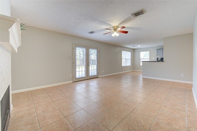 Building Photo - 1823 Usher Ct