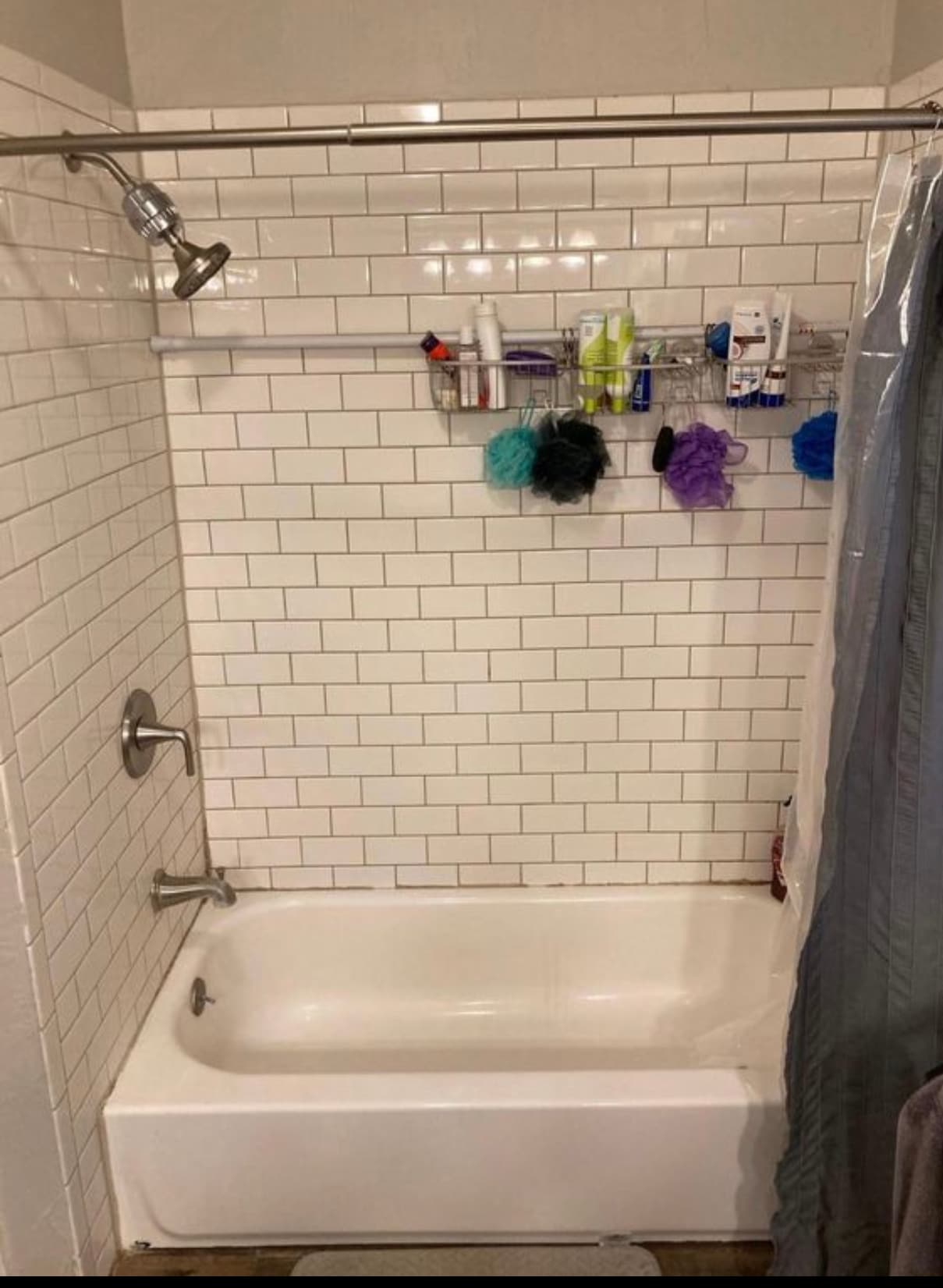 Hall shower - 1407 Travis Street