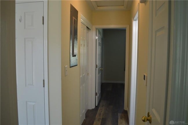 Building Photo - 8496 Woodgrove Dr