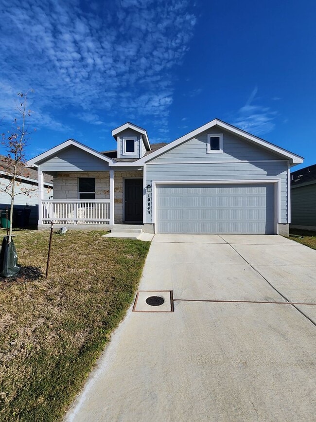 Building Photo - PALOMA Subdvison/ Converse Area