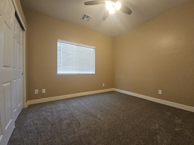 Building Photo - Newly Renovated 3 bed 2 bath home in San Tan Valley