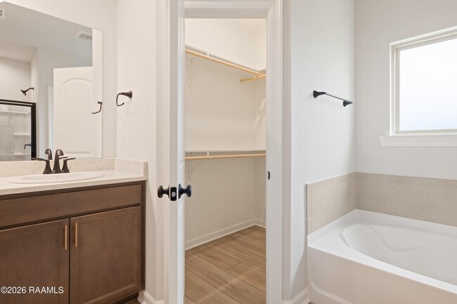 Building Photo - 101 Bexley Ct