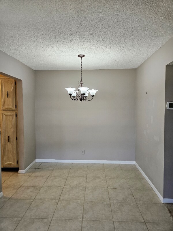 Building Photo - 277 W High Point Ct