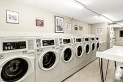 Building Photo - 200 Swanton St