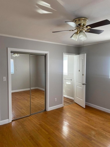 Building Photo - 3840 Forestview Dr NW