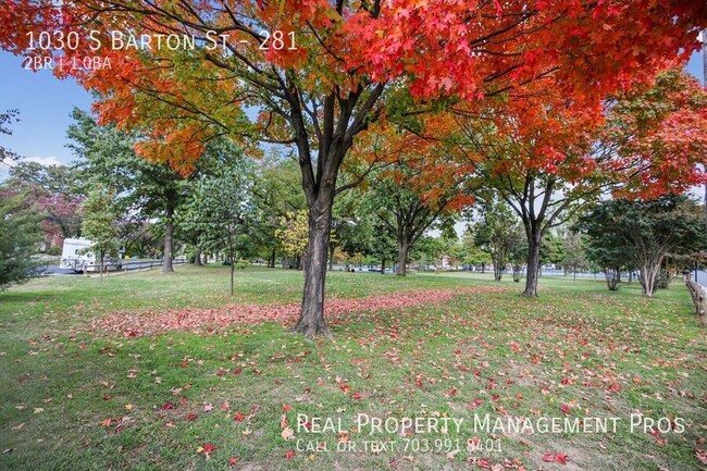 Building Photo - Sunny & Spacious Arlington Village TH- Ste...