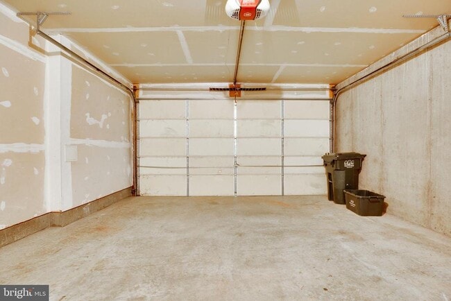 Building Photo - 9329 Cumbria Valley Dr