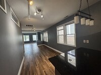 Building Photo - 2062 N Damen Ave