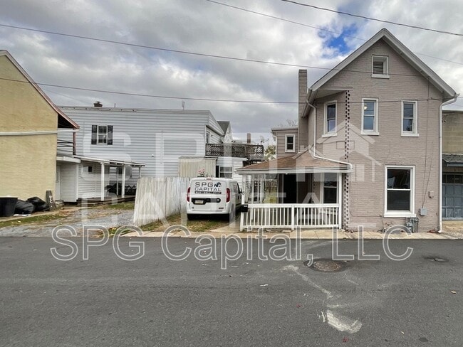 Primary Photo - 118 S Harrison Ave