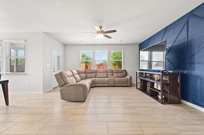 Building Photo - 294 Thornless Cir