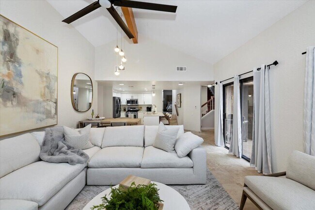 Building Photo - 73417 Foxtail Ln