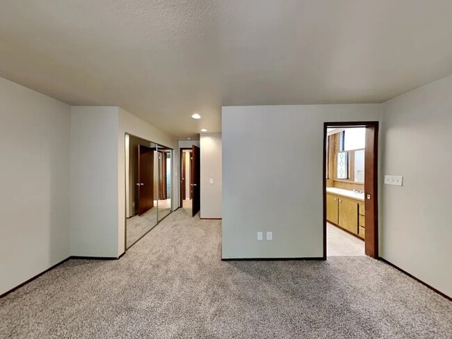 Building Photo - 1307 SW 355th Pl