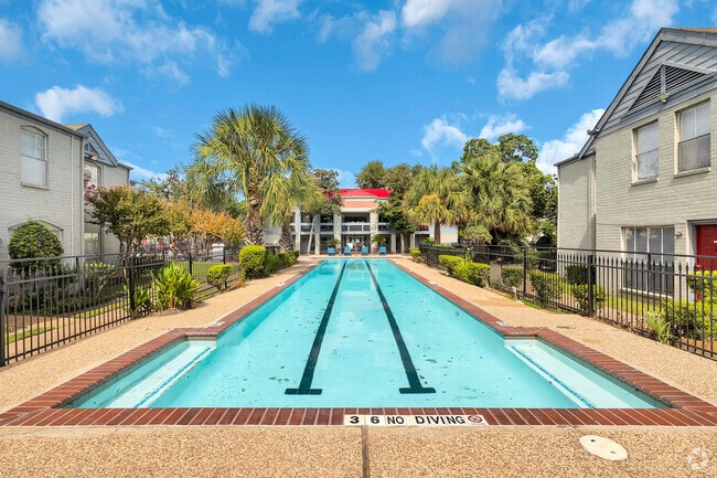 Pool - 7979 Westheimer Apartments