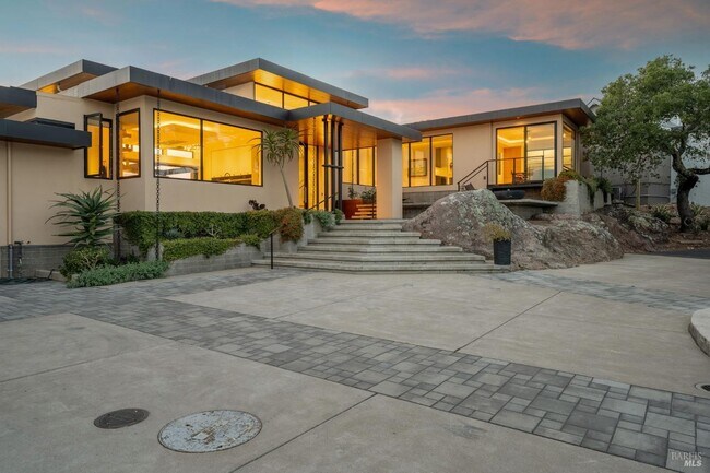 Building Photo - 663 Montecito Blvd