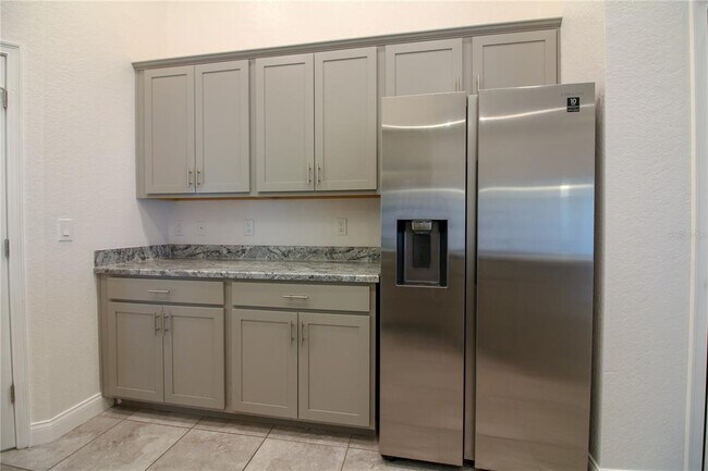 Building Photo - 5815 Christiansen Ct