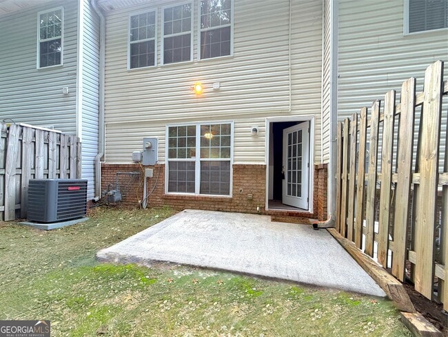 Building Photo - 3845 Grovemont Pl