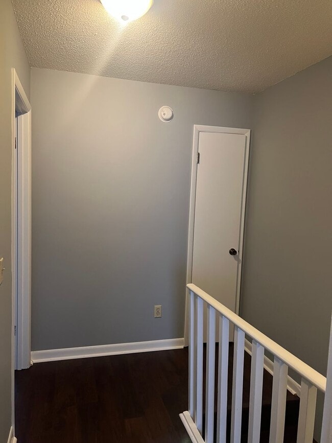 Building Photo - 108 Ridgeway Dr