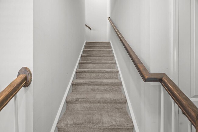 Building Photo - Beautiful Rental in Coosaw Preserve