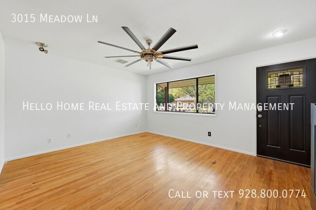 Building Photo - 3015 Meadow Ln