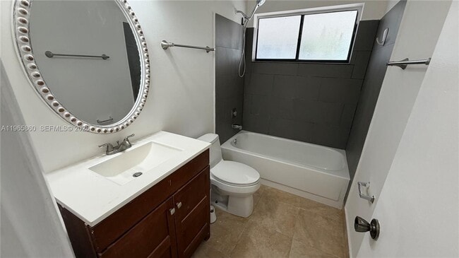 Building Photo - 6622 SW 148th Pl