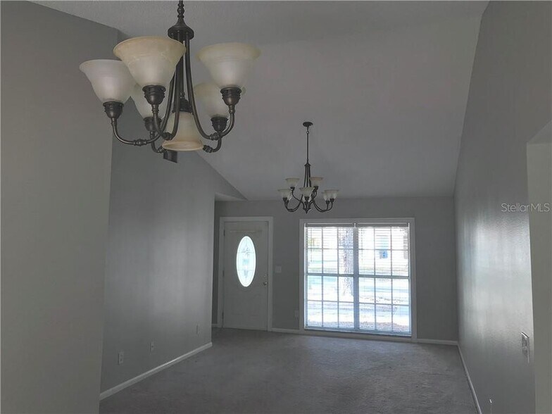 Building Photo - 4637 Cabbage Palm Dr