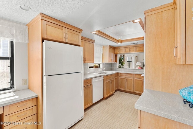 Building Photo - 3165 N Atlantic Ave