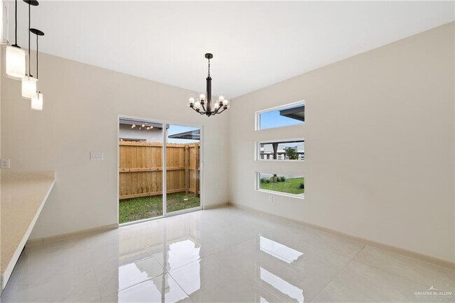 Building Photo - 1705 W Violet Dr