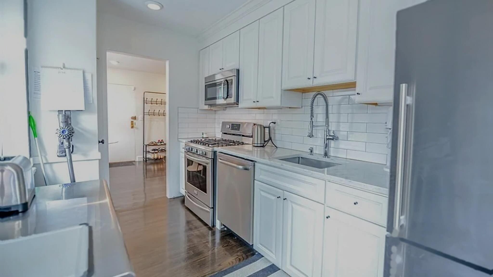 Building Photo - 235 W Van Buren St