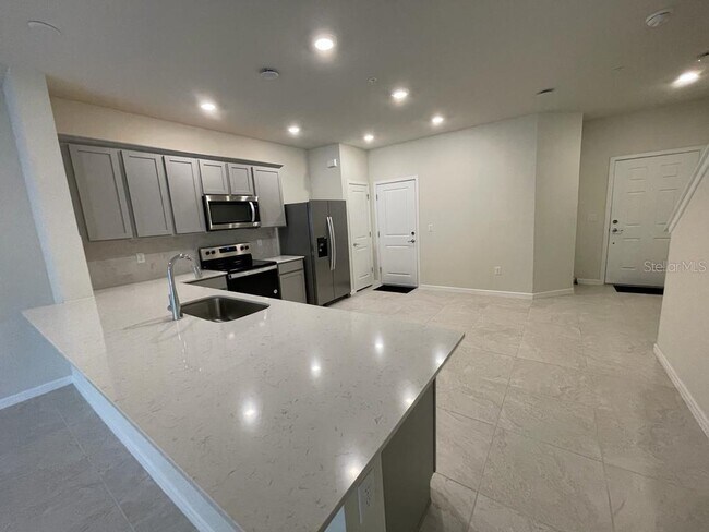 Building Photo - 2760 Bright Bird Ln