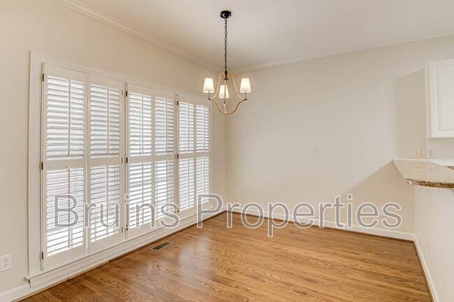 Building Photo - 8 Indigo Cove