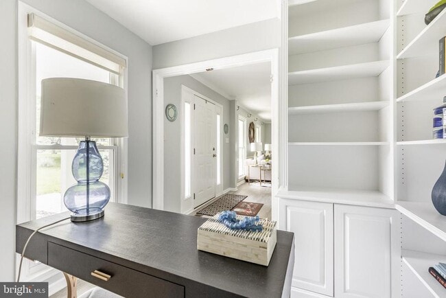 Building Photo - 9815 Wintercress Ct