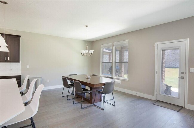 Building Photo - 7413 Groundhog Wy