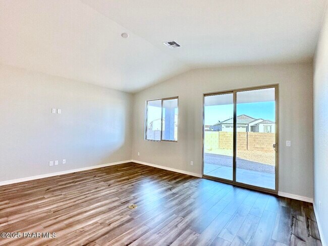 Building Photo - 7701 E Fieldstone Dr